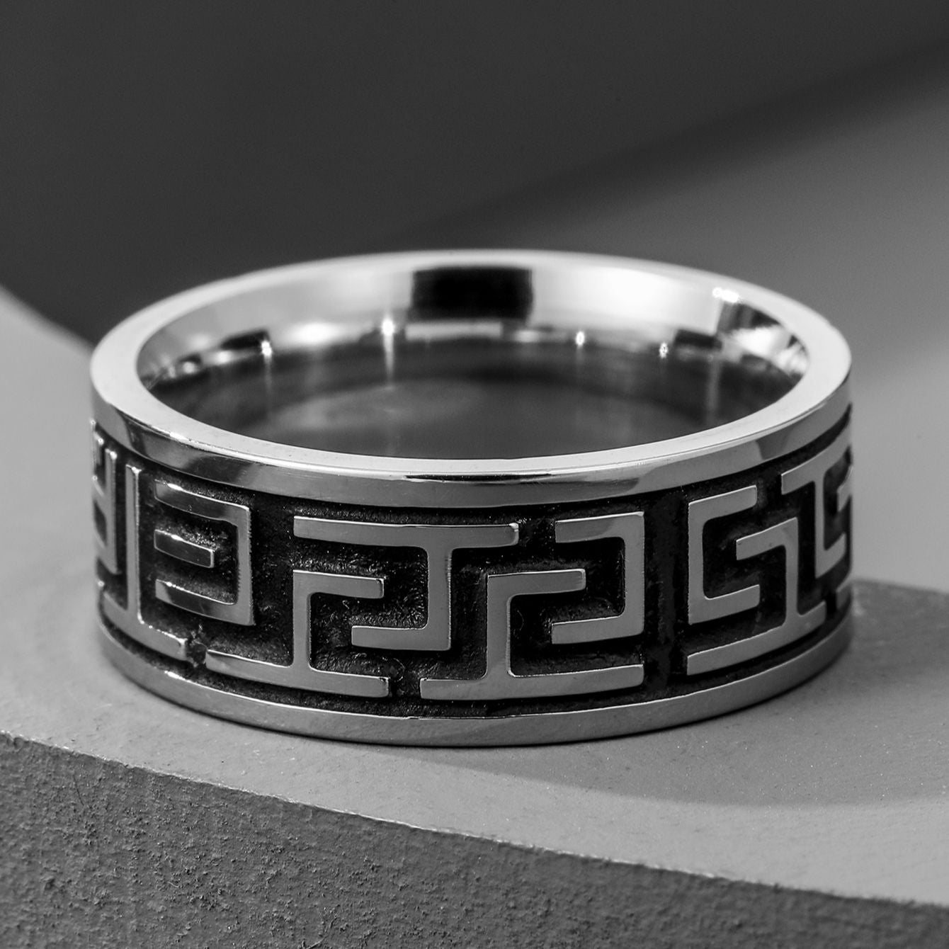 Sentinel Ring | Silver.