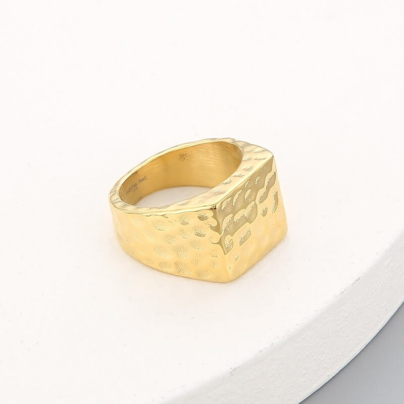 Eminence Ring | Gold