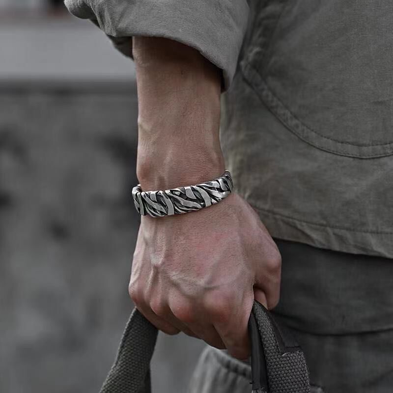 Stonic Cuff | Silver